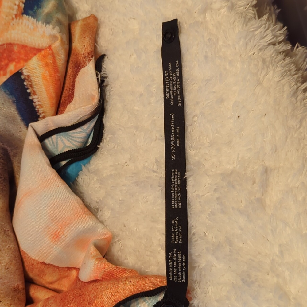 Whitley Willows, Beach Microfiber Towel, Sz 35" x 70", NWT - Picture 7 of 10